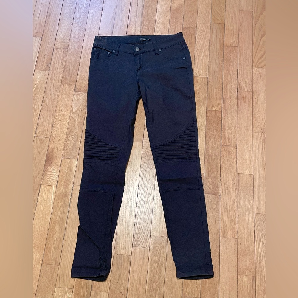 Women’s Black Moto Skinny Pants